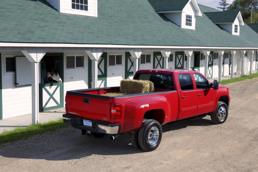  GMC Sierra 3500 HD SLT 2011 года  (фото 6 из 9)
